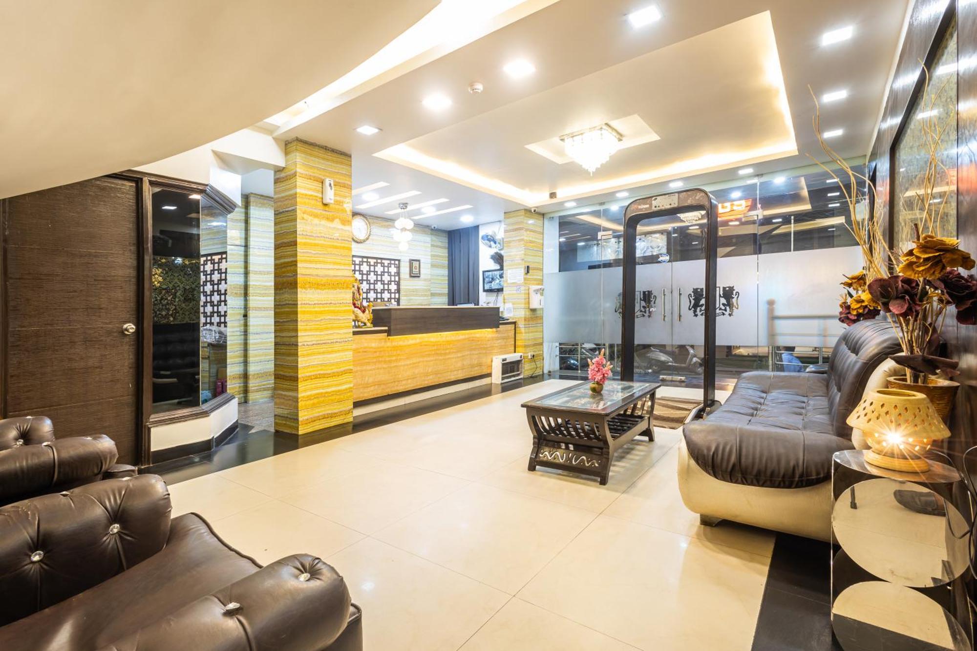 Hotel Red Castle - Karol Bagh - Where Luxury Meets Comfort New Delhi Exterior photo