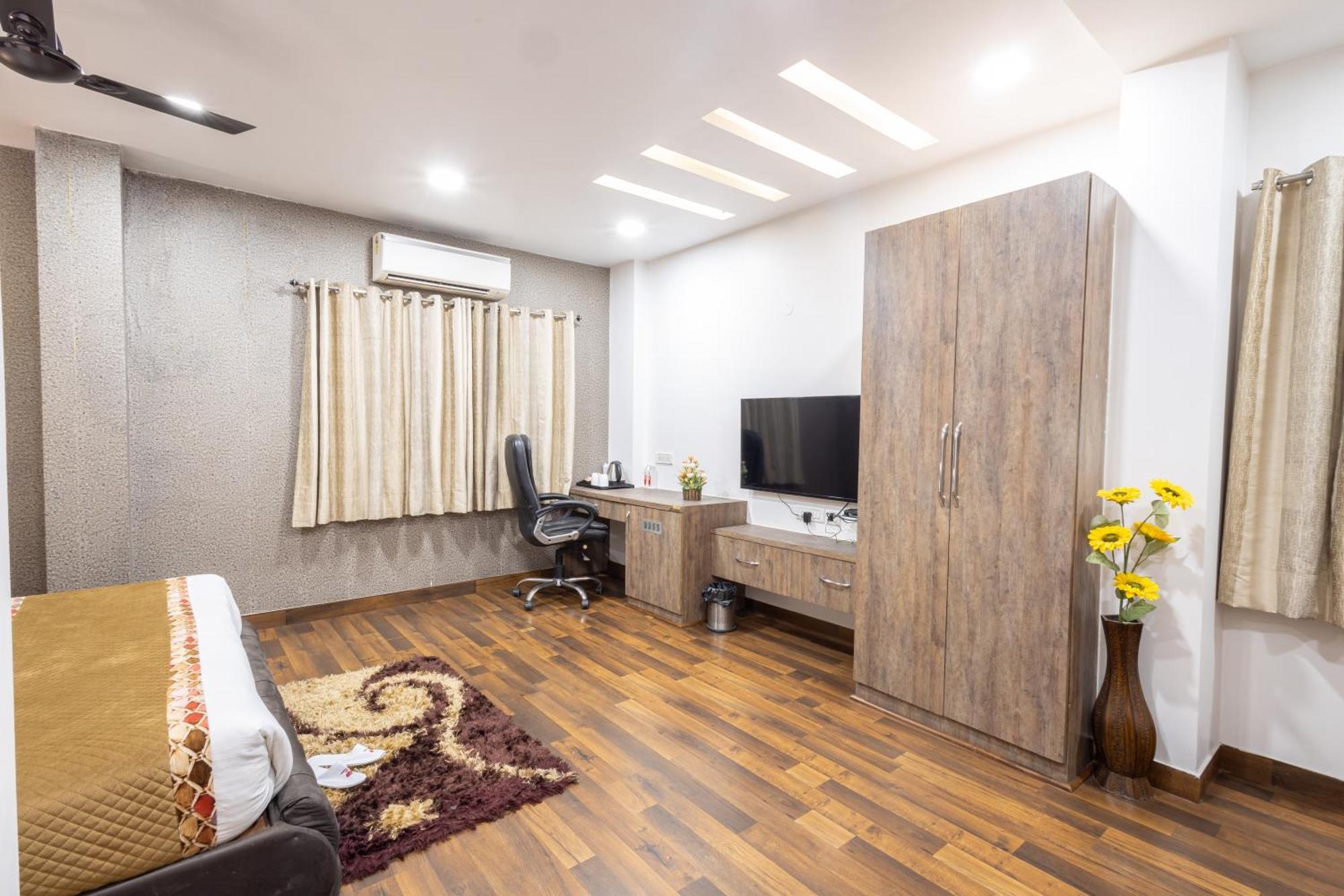 Hotel Red Castle - Karol Bagh - Where Luxury Meets Comfort New Delhi Exterior photo