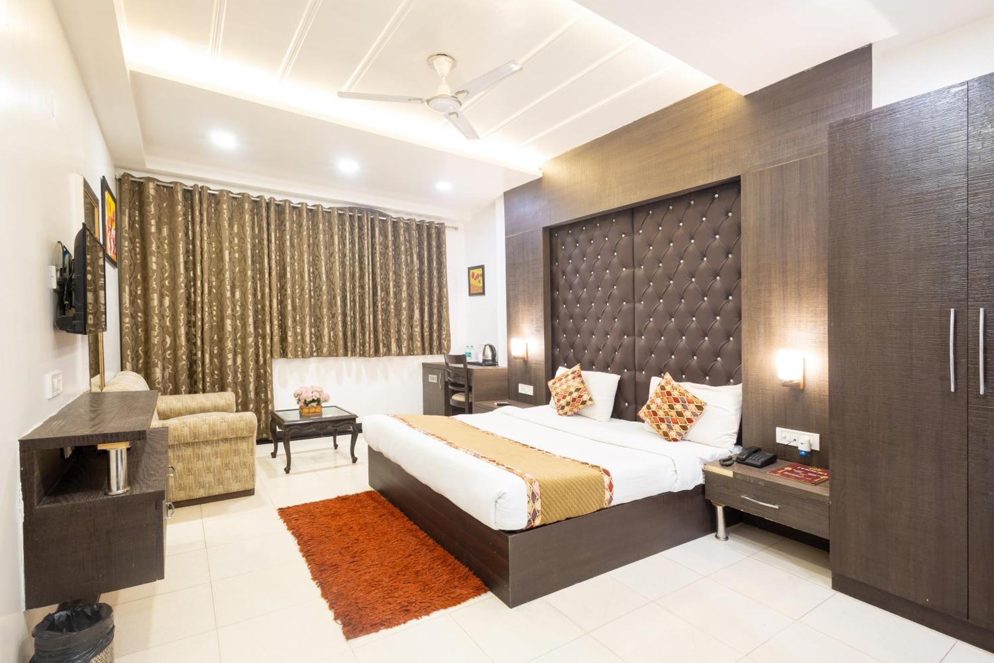 Hotel Red Castle - Karol Bagh - Where Luxury Meets Comfort New Delhi Exterior photo