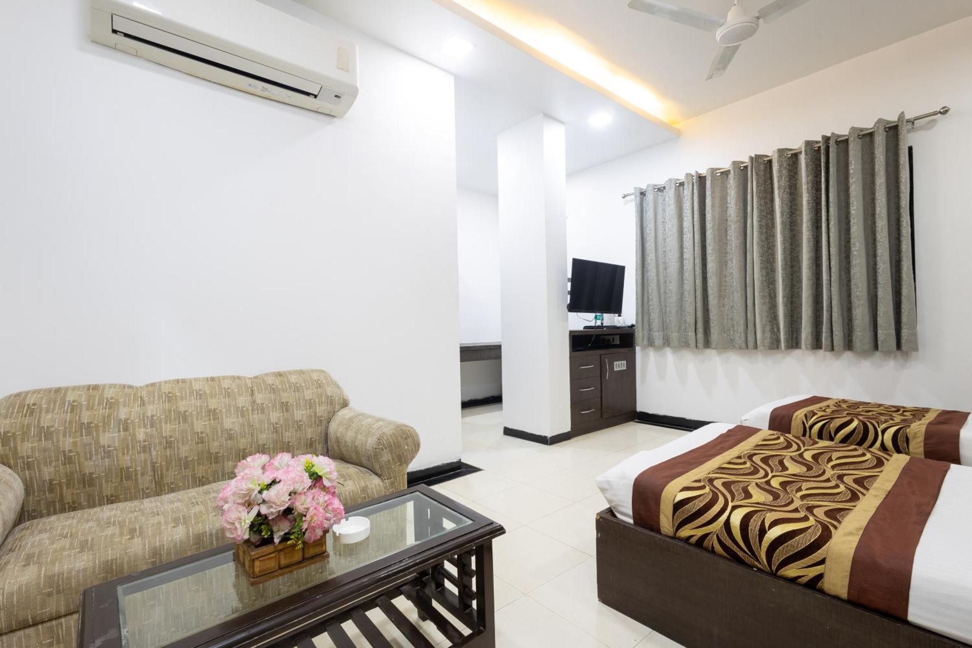 Hotel Red Castle - Karol Bagh - Where Luxury Meets Comfort New Delhi Exterior photo