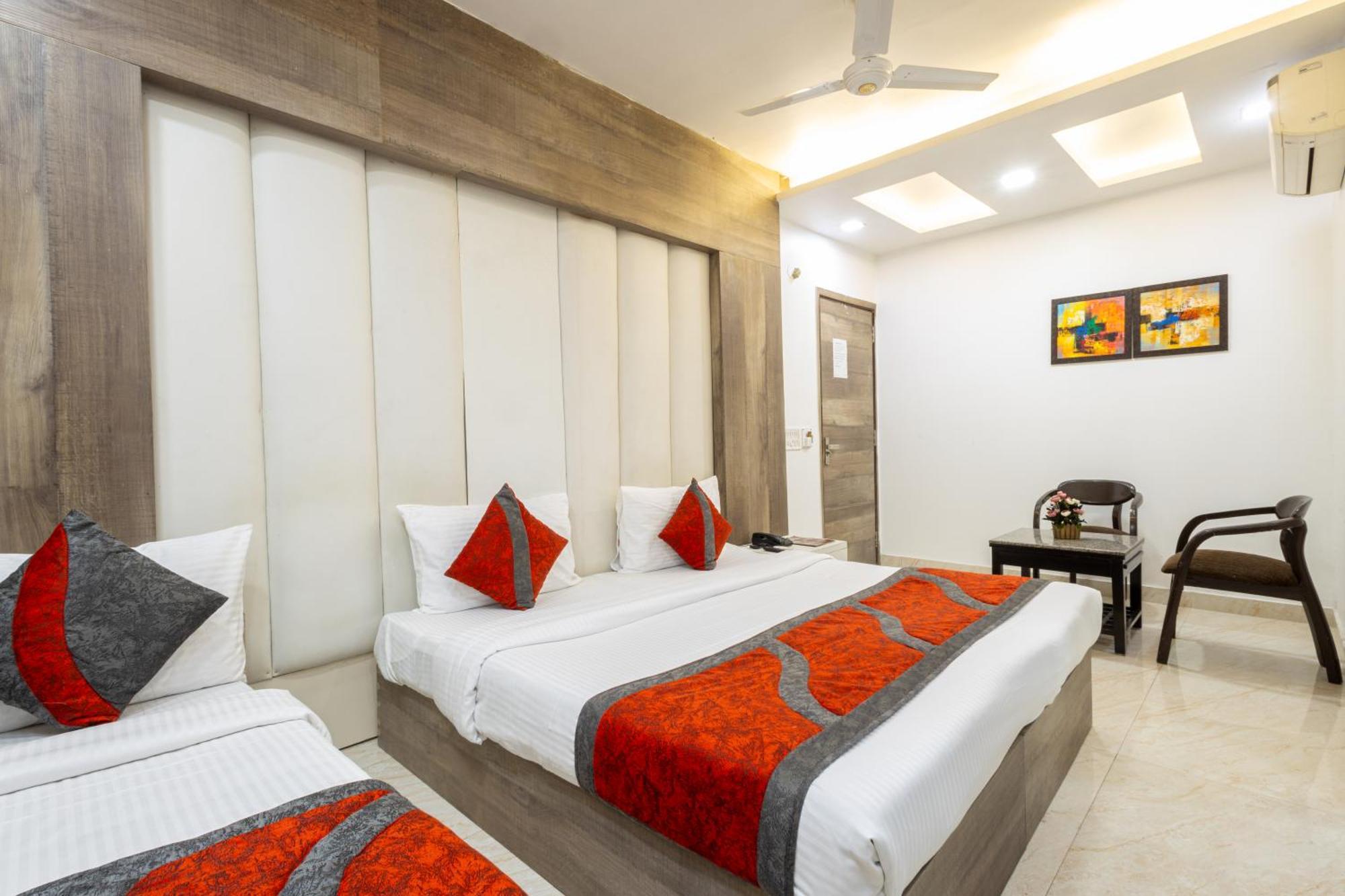 Hotel Red Castle - Karol Bagh - Where Luxury Meets Comfort New Delhi Exterior photo