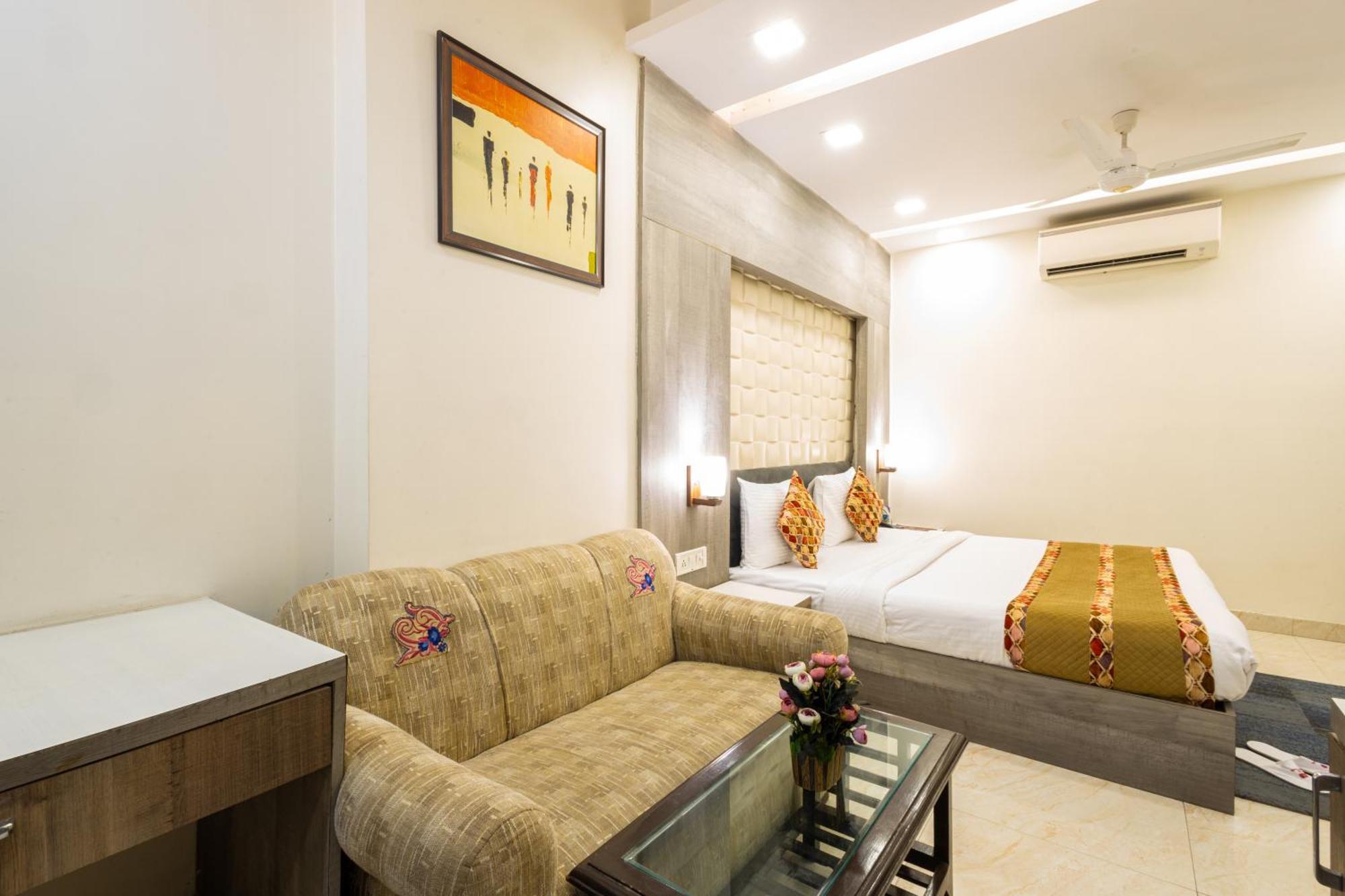 Hotel Red Castle - Karol Bagh - Where Luxury Meets Comfort New Delhi Exterior photo