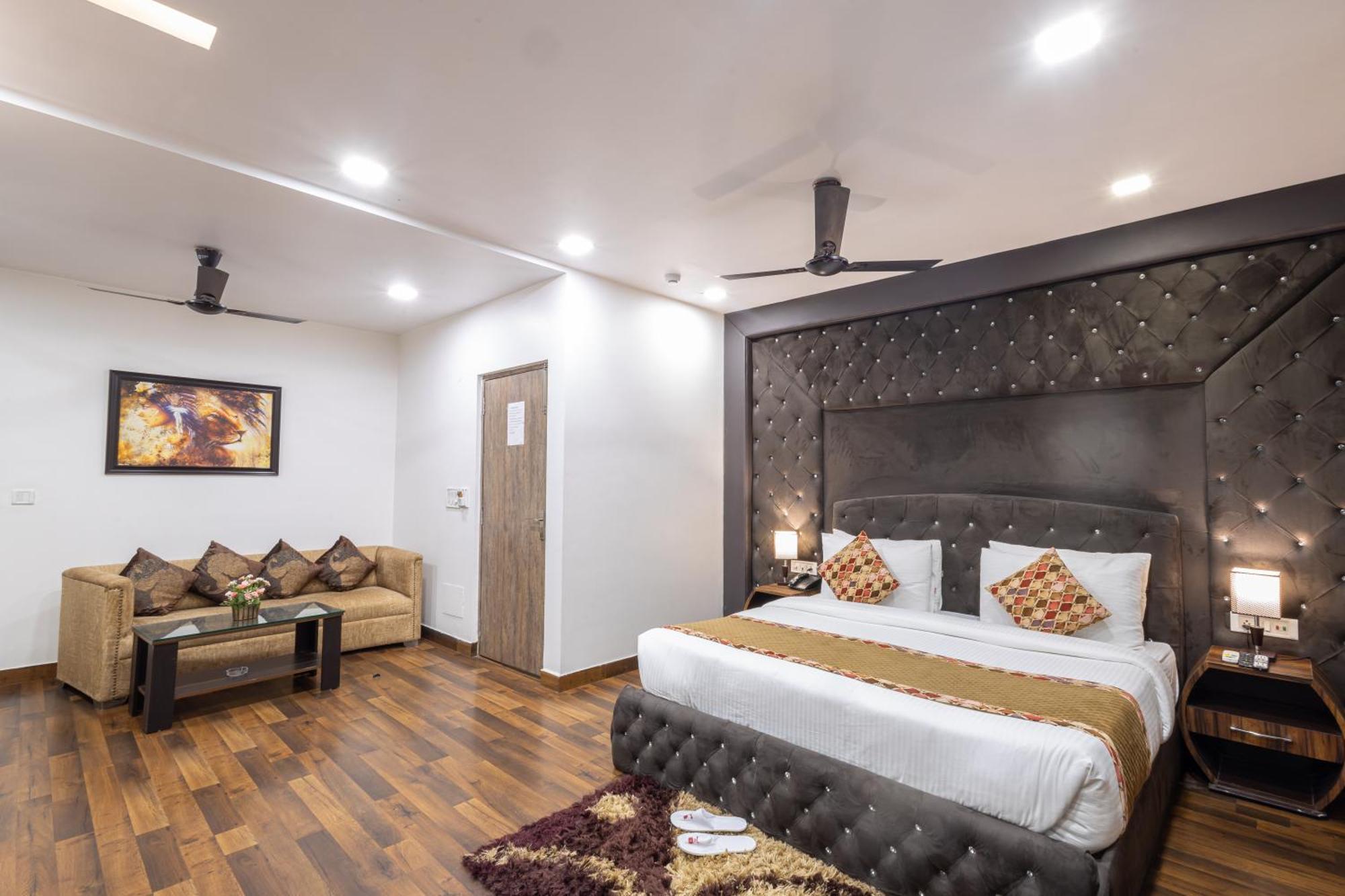Hotel Red Castle - Karol Bagh - Where Luxury Meets Comfort New Delhi Exterior photo