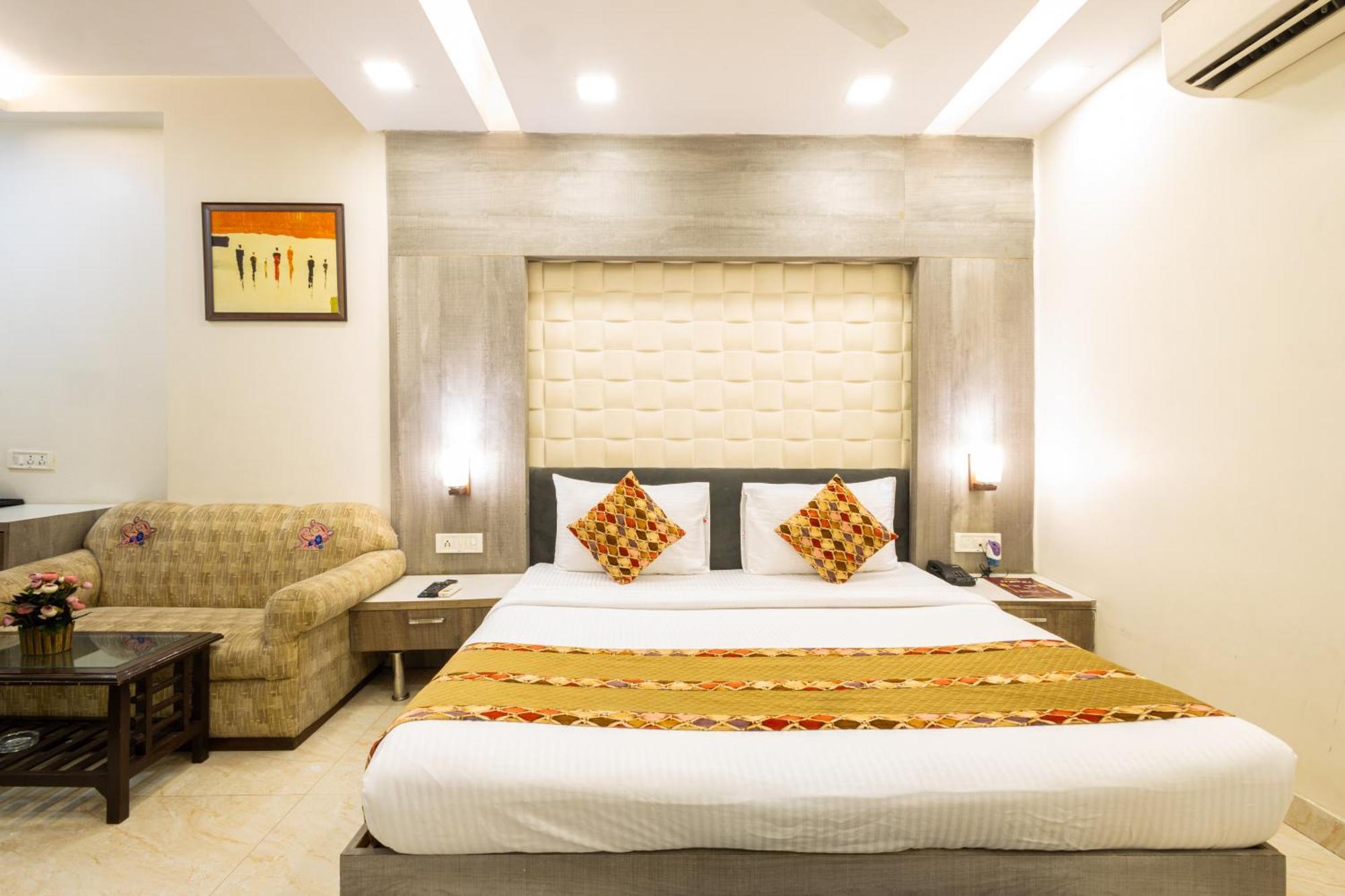 Hotel Red Castle - Karol Bagh - Where Luxury Meets Comfort New Delhi Exterior photo