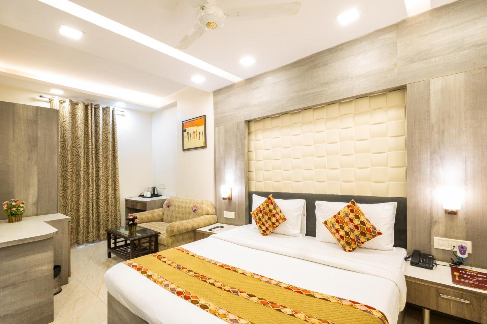 Hotel Red Castle - Karol Bagh - Where Luxury Meets Comfort New Delhi Exterior photo