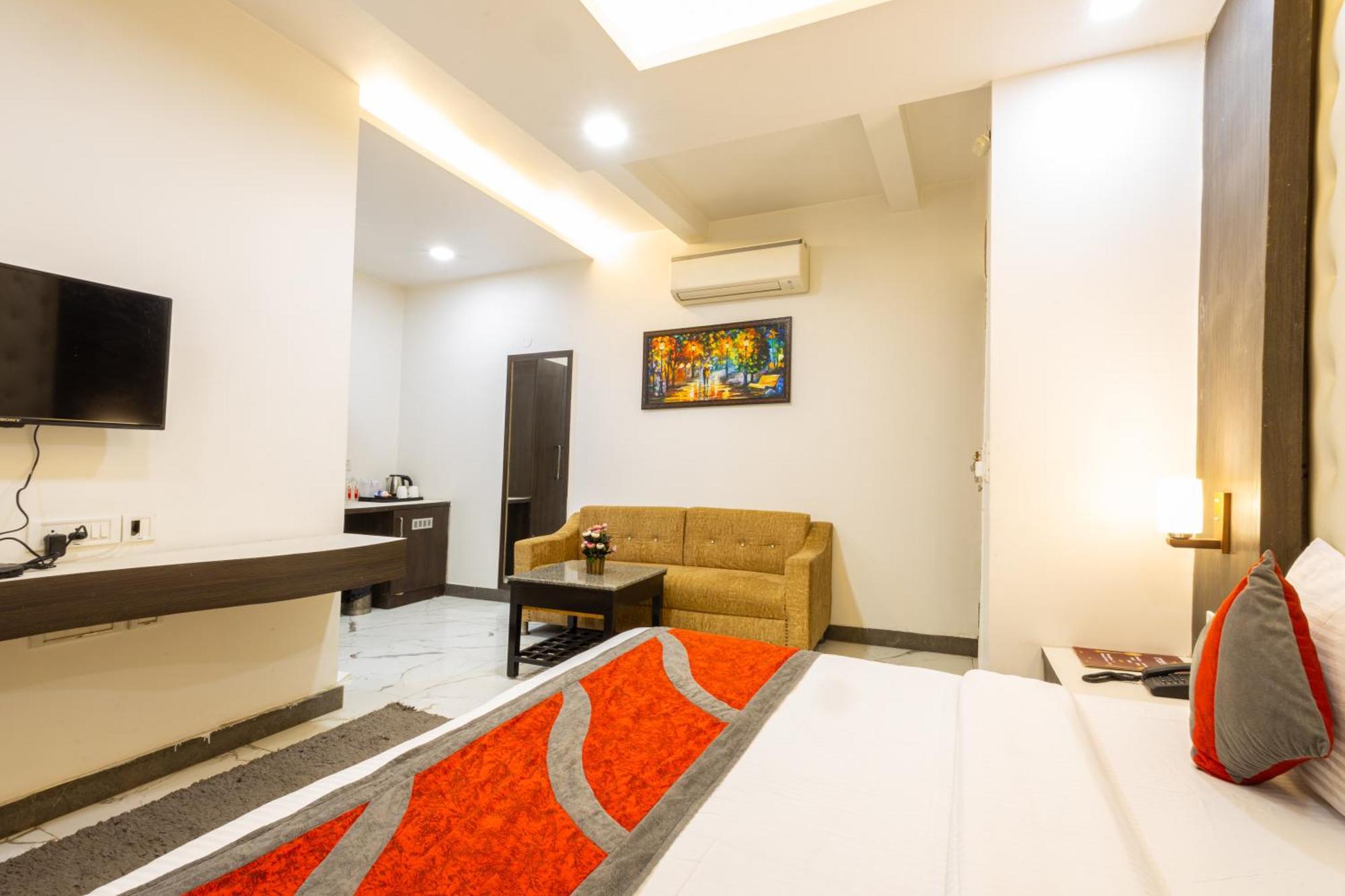 Hotel Red Castle - Karol Bagh - Where Luxury Meets Comfort New Delhi Exterior photo