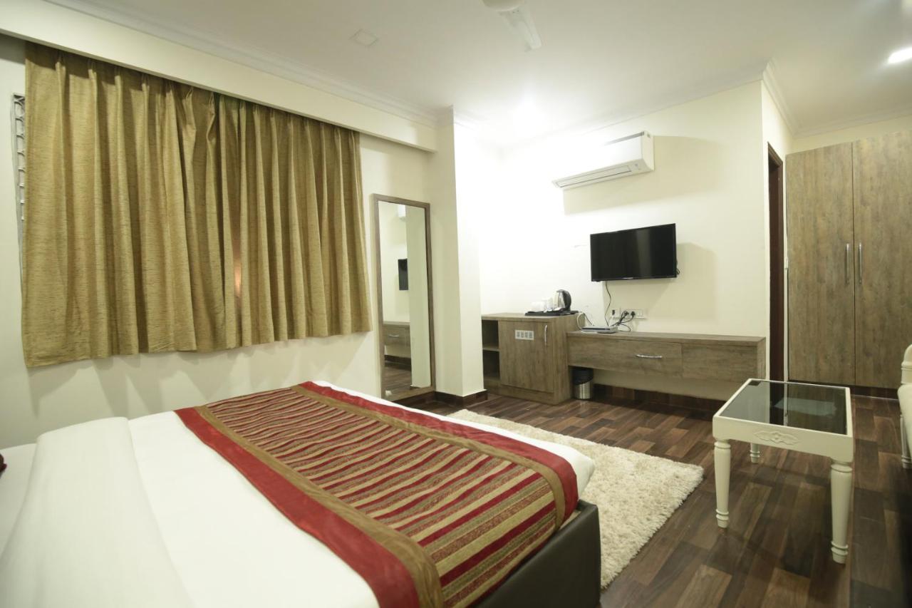 Hotel Red Castle - Karol Bagh - Where Luxury Meets Comfort New Delhi Exterior photo