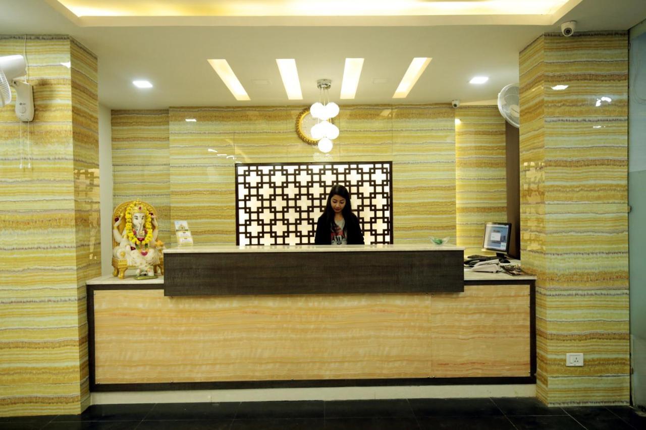 Hotel Red Castle - Karol Bagh - Where Luxury Meets Comfort New Delhi Exterior photo