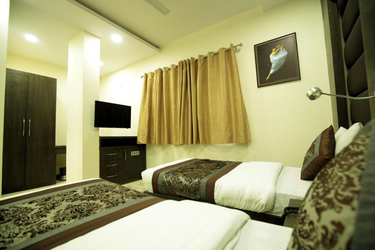 Hotel Red Castle - Karol Bagh - Where Luxury Meets Comfort New Delhi Exterior photo